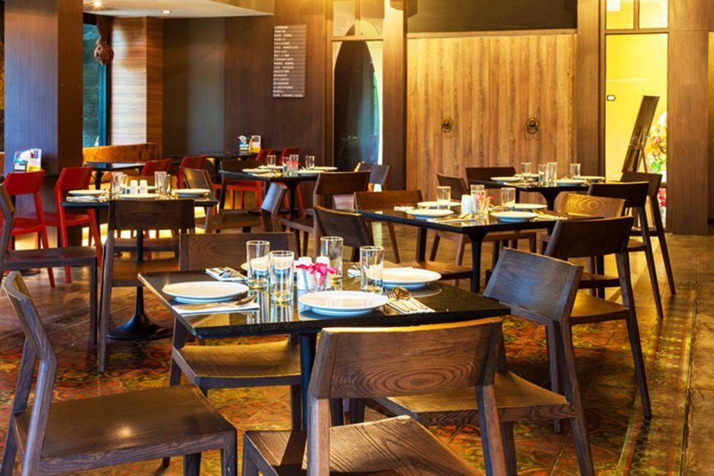 Q Hotel Бангкок Экстерьер фото