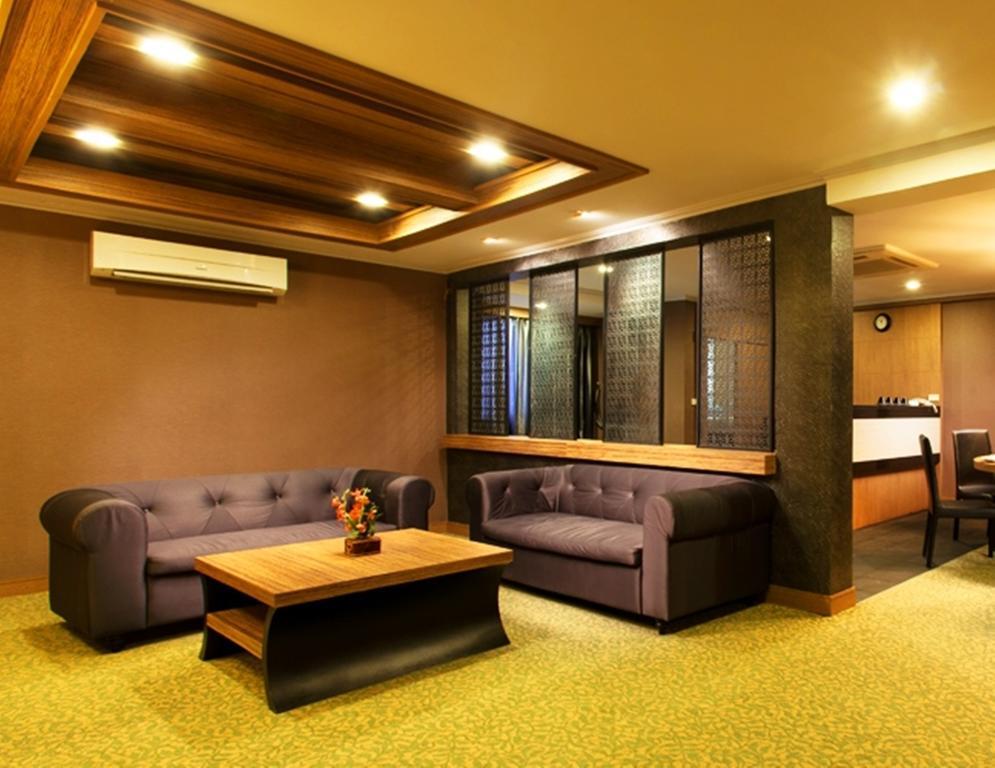Q Hotel Бангкок Экстерьер фото
